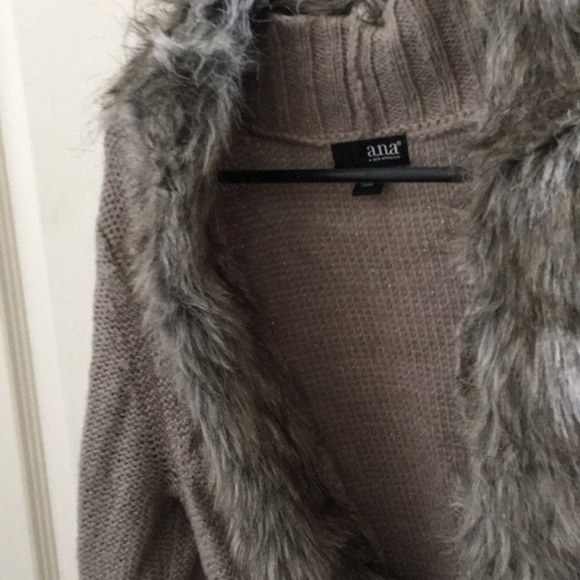 FINAL MARKDOWN Ladies a.n.a sweater large - Picture 3 of 5